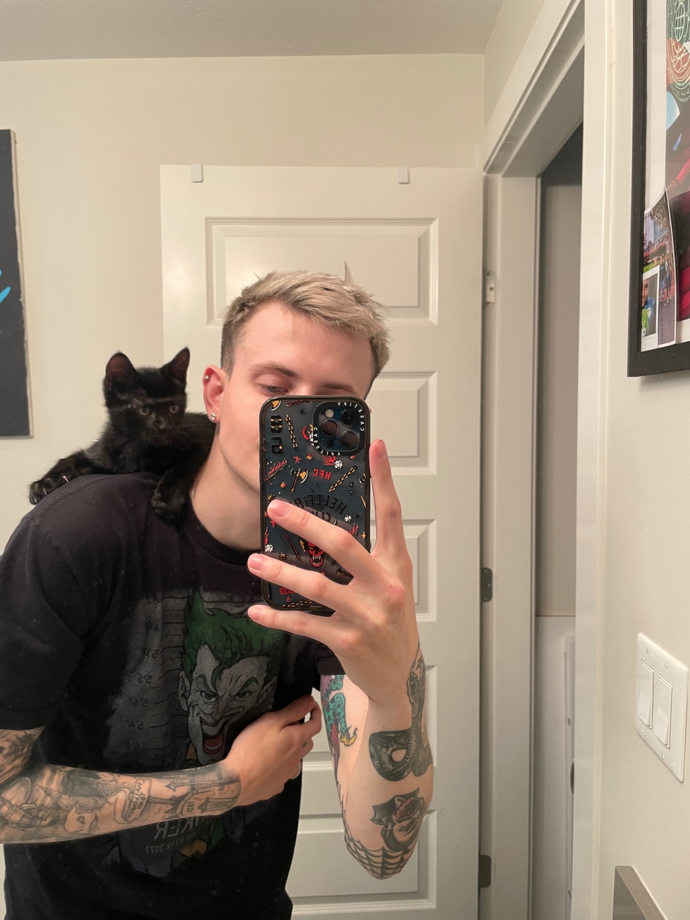 Salem photo 31
