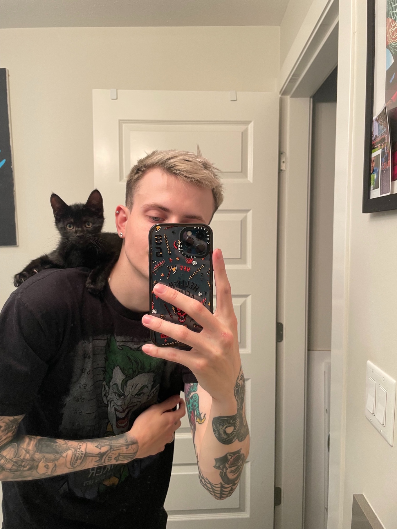 Salem photo 30